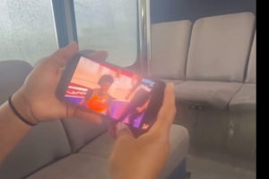喜极而泣！古德温母亲看直播 看到儿子绝杀后激动得哭了