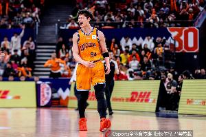 上海配得上总冠军 近年他们在阵容搭建&青训建设多方面都是佼佼者